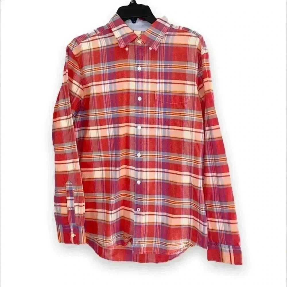 American Eagle Outfitters Classic Fit Flannel, size M